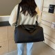 Short-distance business trip bags with large capacity, commuting sports bags, wet/dry separation, and shoe compartment.