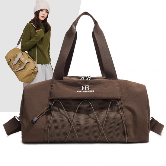 Stylish, trendy, cross-cord travel bag, simple, everyday outdoor travel bag. Stylish, trendy, cross-cord travel bag, simple, everyday outdoor travel bag.