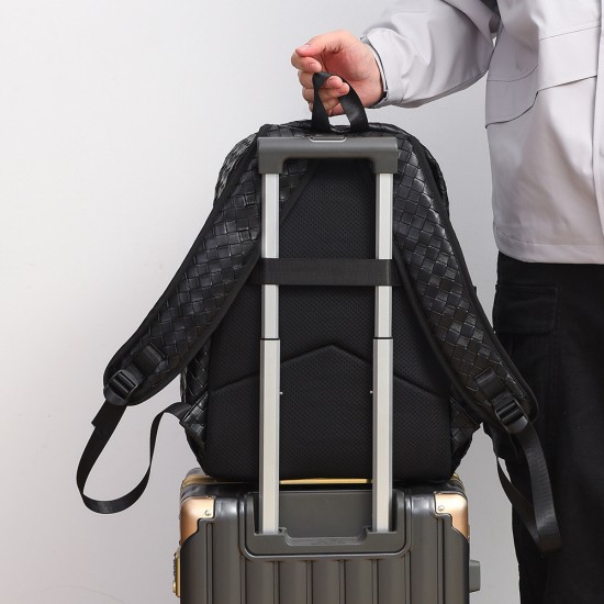 New woven backpack, trendy lightweight travel bag for men and women, daily commuting, and college students New woven backpack, trendy lightweight travel bag for men and women, daily commuting, and college students