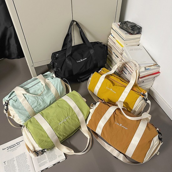 Lightweight and casual travel bag, Korean-style fashionable yoga and fitness bag, large-capacity couple's crossbody sports bag Lightweight and casual travel bag, Korean-style fashionable yoga and fitness bag, large-capacity couple's crossbody sports bag